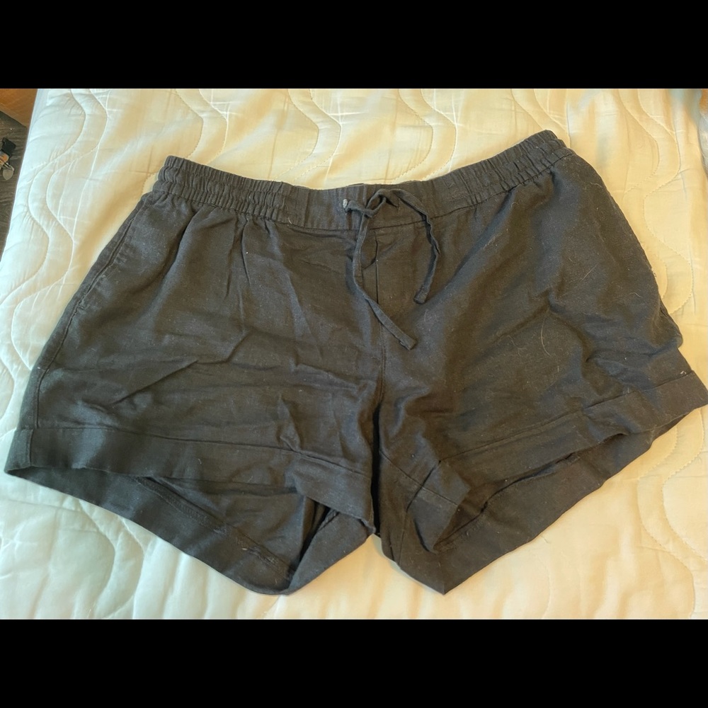 Linen shorts - Picture 2 of 2